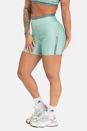 Conjunto Fitness Shorts e Top Nadador Estampa Exclusiva VERDE SAGE