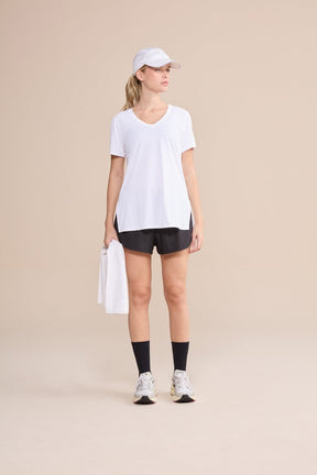 Camiseta V Action - Branco