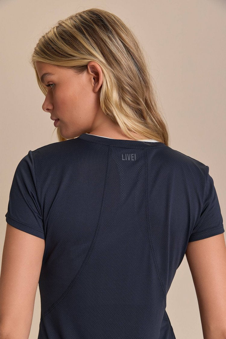 Camiseta V Line Action - Preto