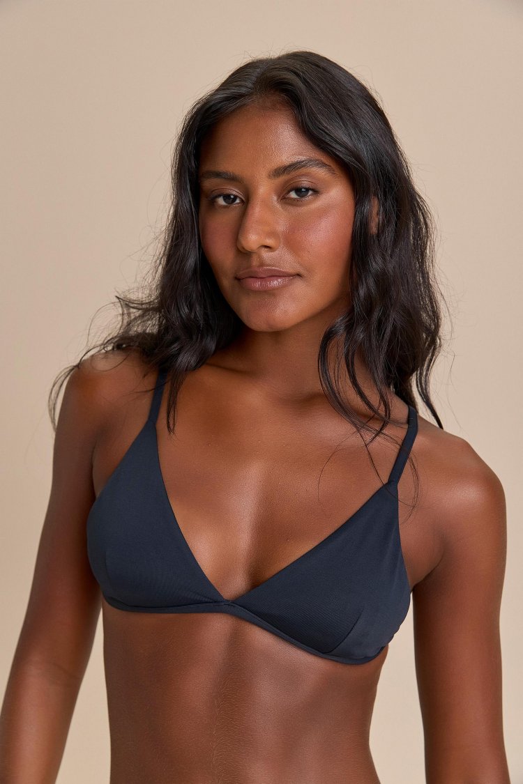 Top Triângulo Sense® - Preto