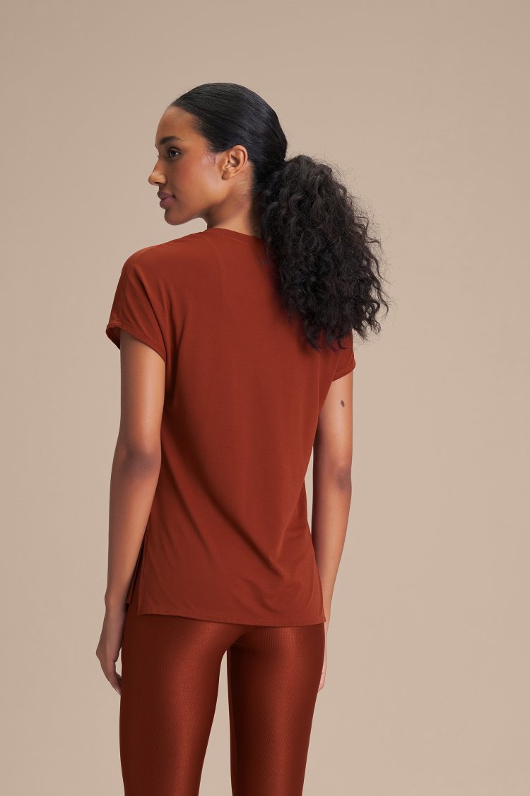 Camiseta V Comfort - Rust Red