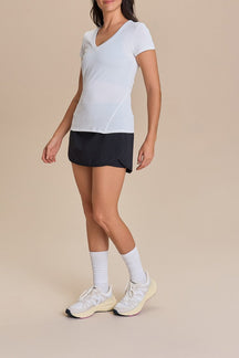Camiseta V Line Action - Branco